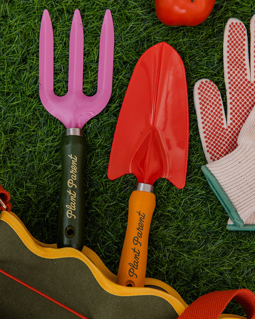 252049-WEB-gardening-tools-