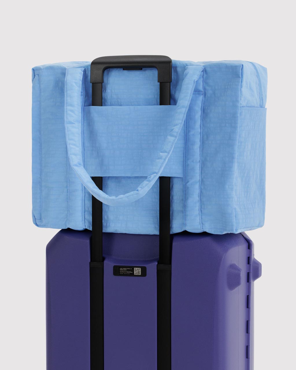 BAGGU Cloud Carry-On 【新品】クラウド キャリー オン Cloud Carry-on Bag - Piscine – ban.do