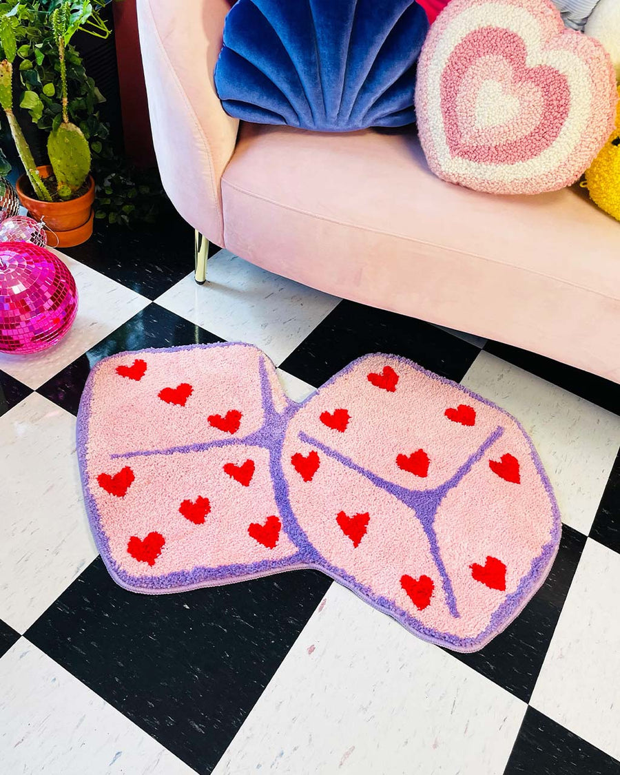 pink heart dice rug with purple border