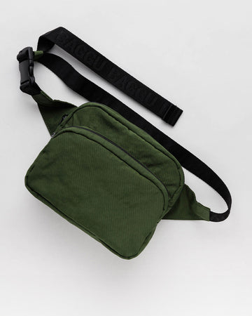 baggu fanny pack with black strap and green bay laurel color