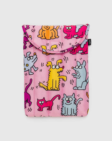 pink 13 in. puffy laptop sleeve with colorful pets print