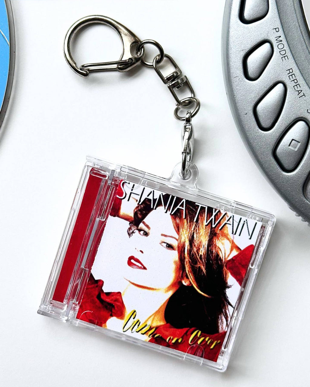 ミュージシャン milet CD Cover Key Chain Hit Clips' Mini CD Case Keychain - Shania Twain – ban.do