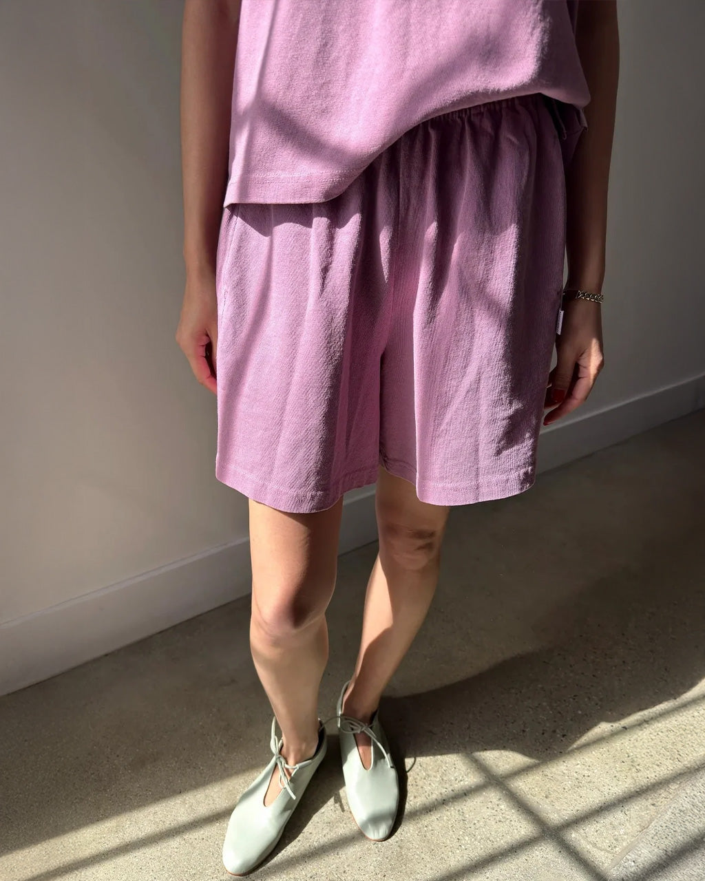 basketball shorts as a dress The basketball shorts were so polarizing in my last Reel which tells me  that they are a good idea.  Heres another way that I like to style  these. I find that they work great in outfits where I might