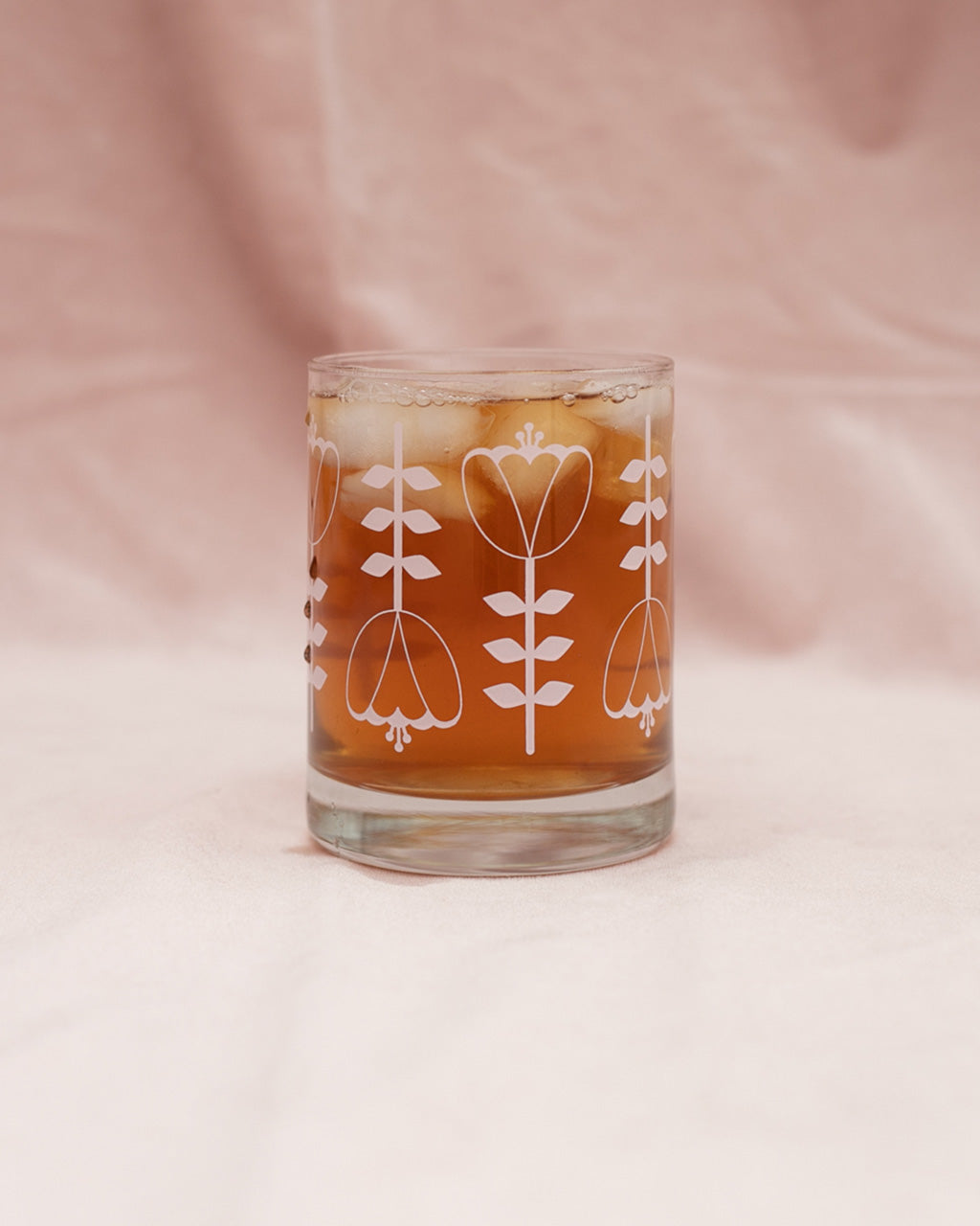 Personalized Tulips Can Glass, Can Glass Cup, Ice Coffee Glass, Lid &  Straw, Trendy Cup,Floral Glass Can Cup