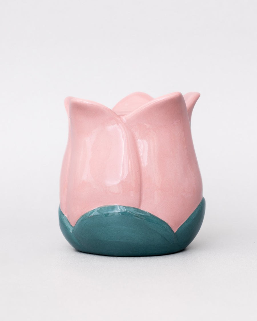 light pink tulip shaped pencil holder