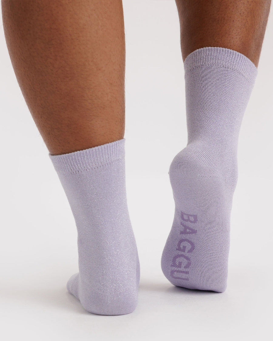 back view of metallic lilac crew socks
