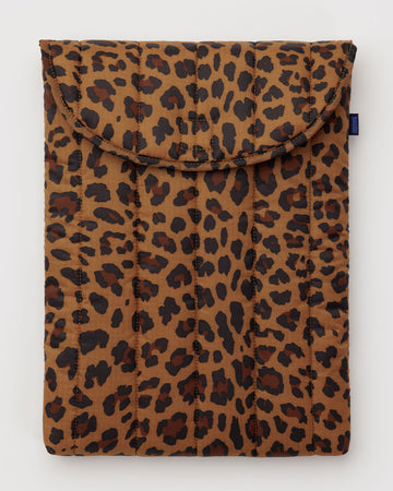 leopard 16 in. puffy laptop sleeve