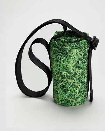 realistic grass puffy water bottle sling