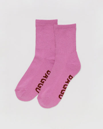hot pink ribbed crew socks