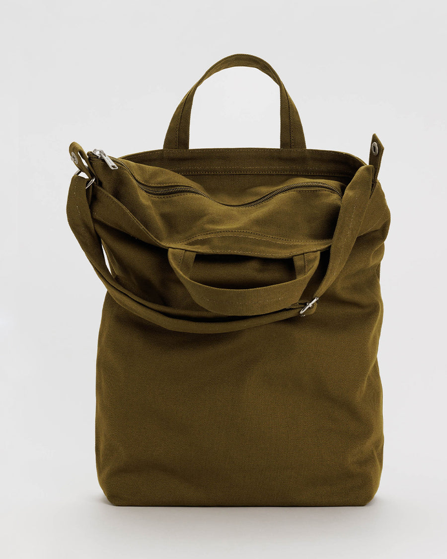 top zipper of dark brown canvas bag