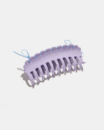 large lilac hair claw with blue lacing detail