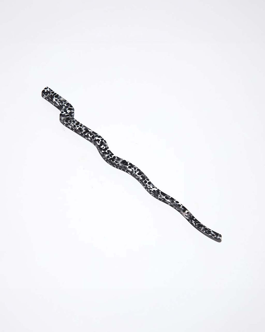 black and white speckled small wavy hair stick