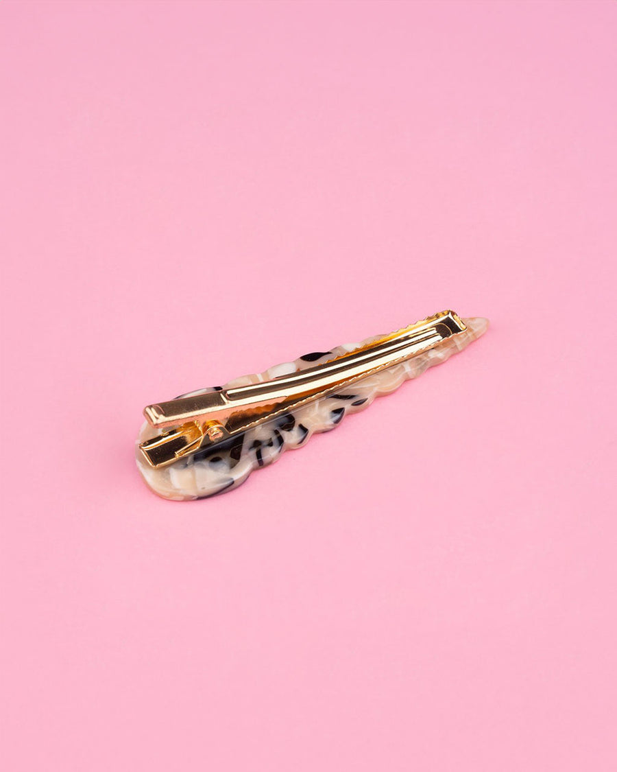 alligator clip on tan and black seashell hair clip