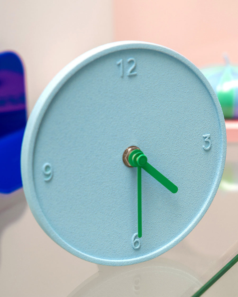 Light Blue Raw Round Clock – ban.do