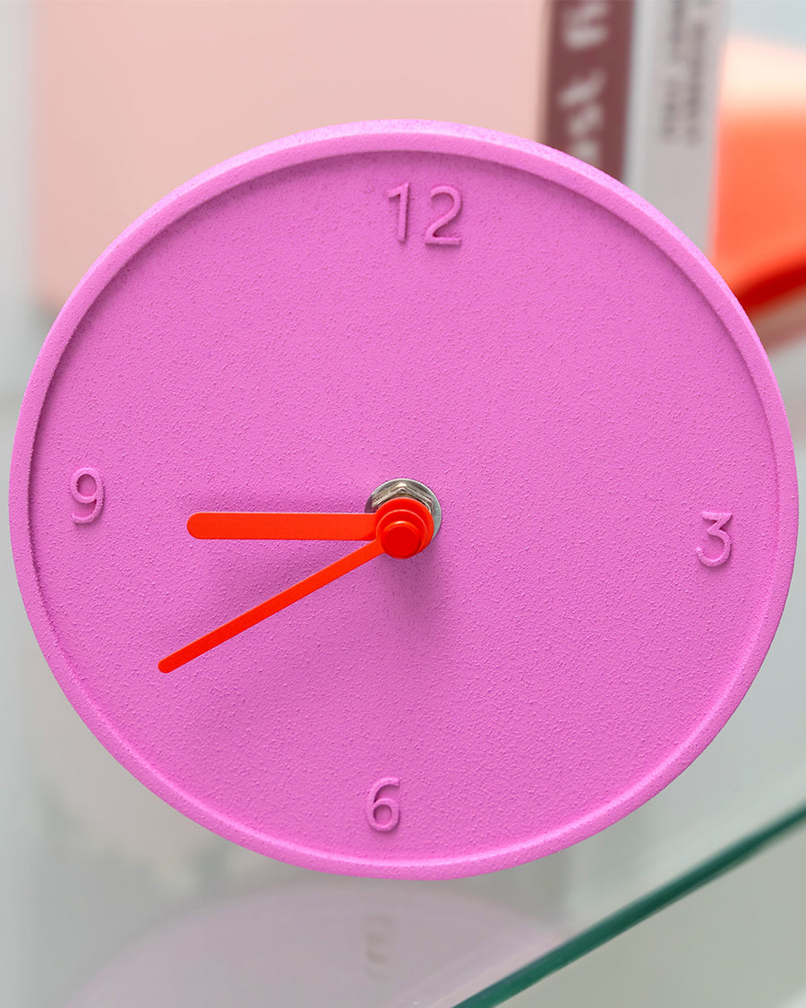 Pink Raw Round Clock – ban.do