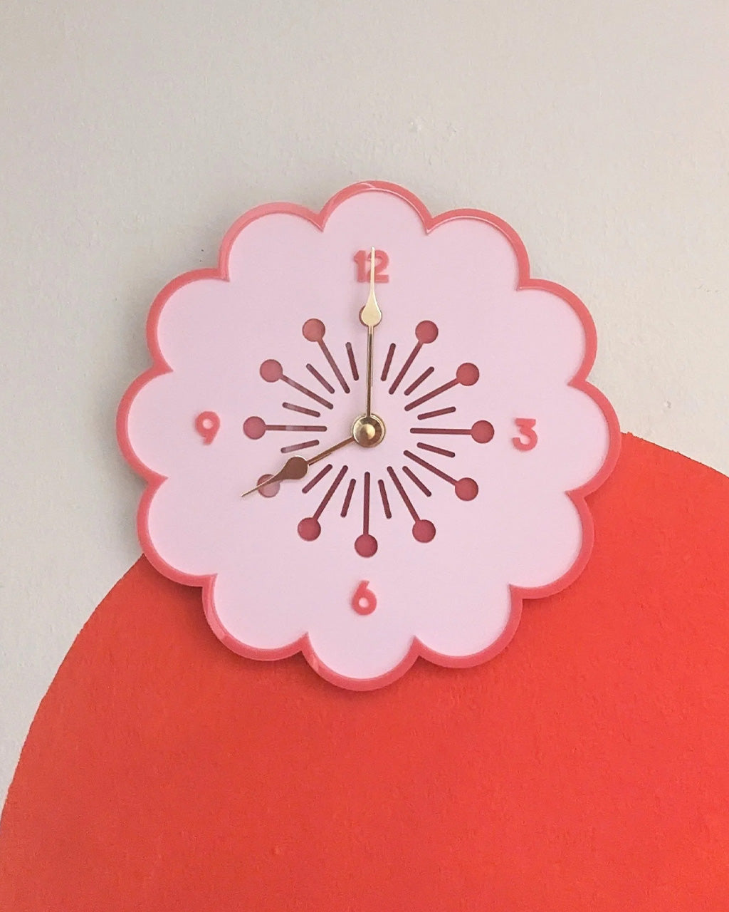Retro Daisy Wall Clock - Light Pink + Pink Trim