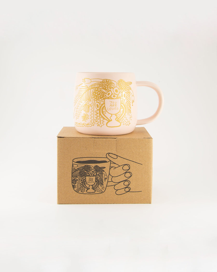 pink mug with box
