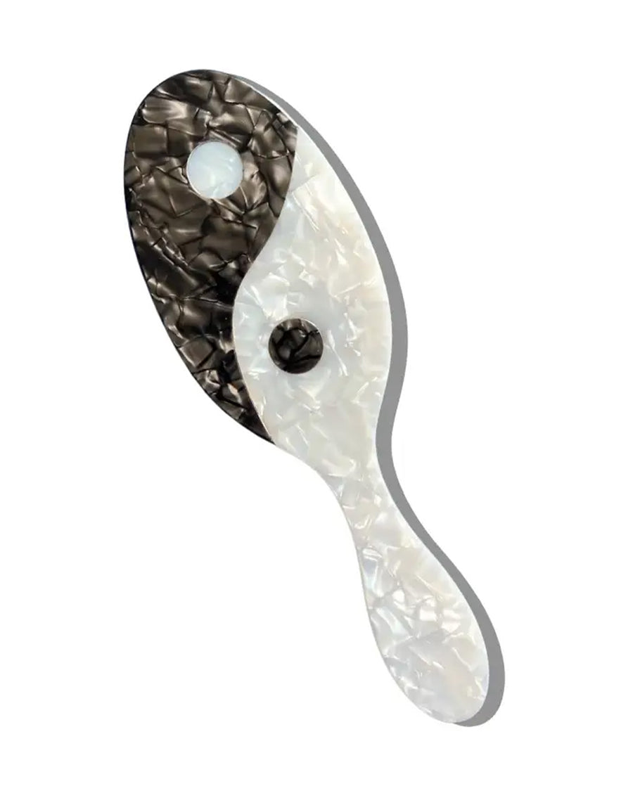 white and black yin yang hair brush
