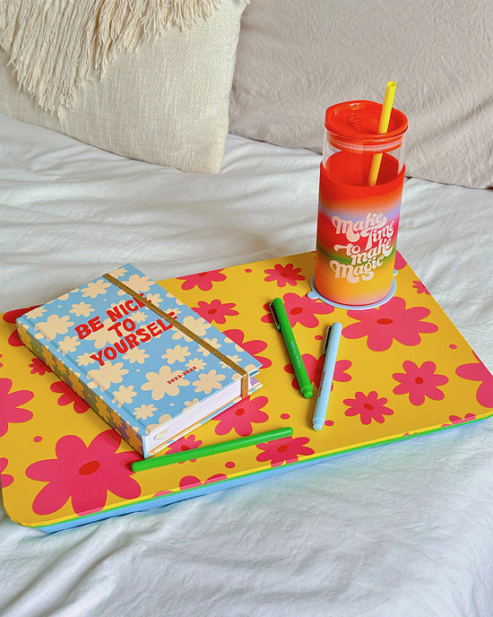 Get It Together Mini Lap Desk Daisies ban.do