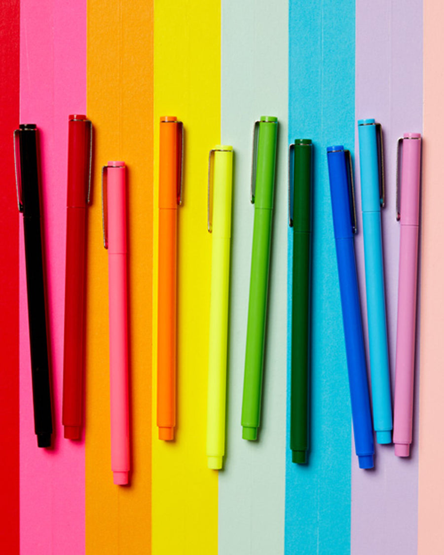 This Le Pen 10-pack comes in a variety of rainbow colors.