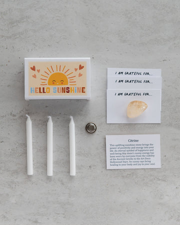 mindfulness set with citrine, three gratitude cards, three candles all in a matchbox